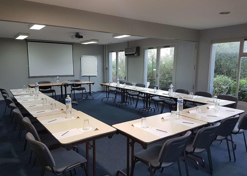 Provence - Alpes - Cote d'Azur Salon-de-Provence Meeting Room