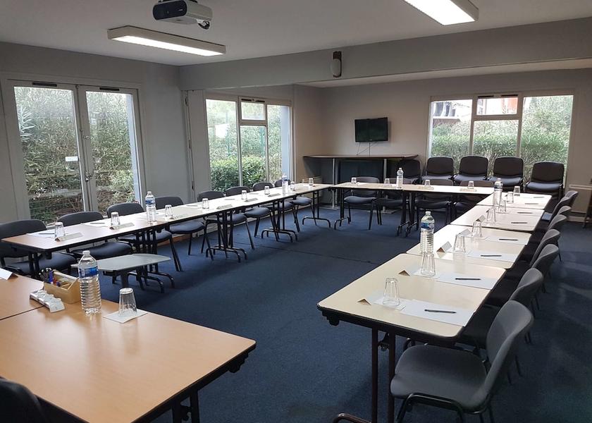 Provence - Alpes - Cote d'Azur Salon-de-Provence Meeting Room