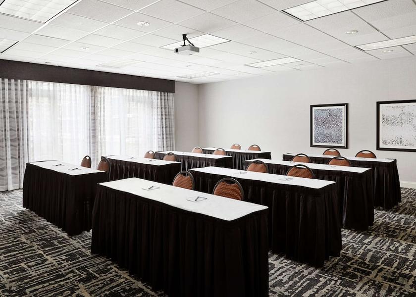 Illinois Champaign Meeting Room