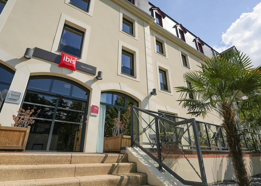 Brittany Vitre Facade