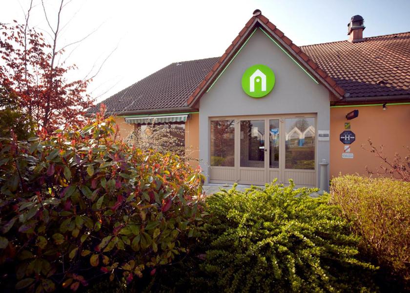 Grand Est Saint-Martin-sur-le-Pre entrance