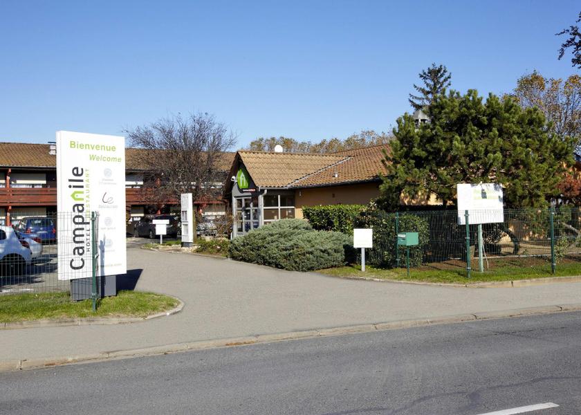 Auvergne-Rhône-Alpes Villefranche-sur-Saône exterior view