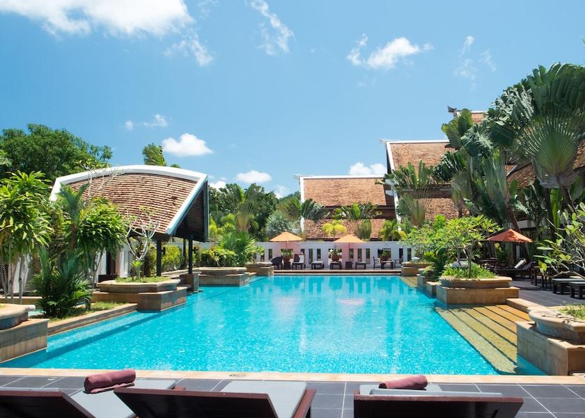 Phuket Thep Kasattri Exterior Detail