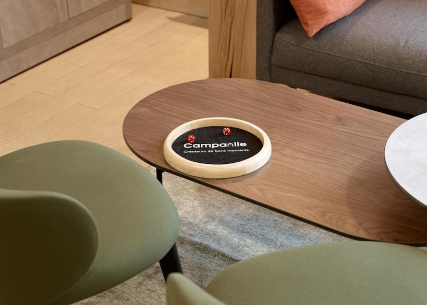 Ile-de-France Les Ulis Reception