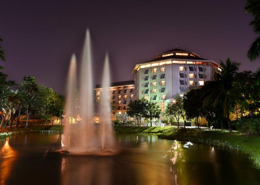  Dhaka Lake