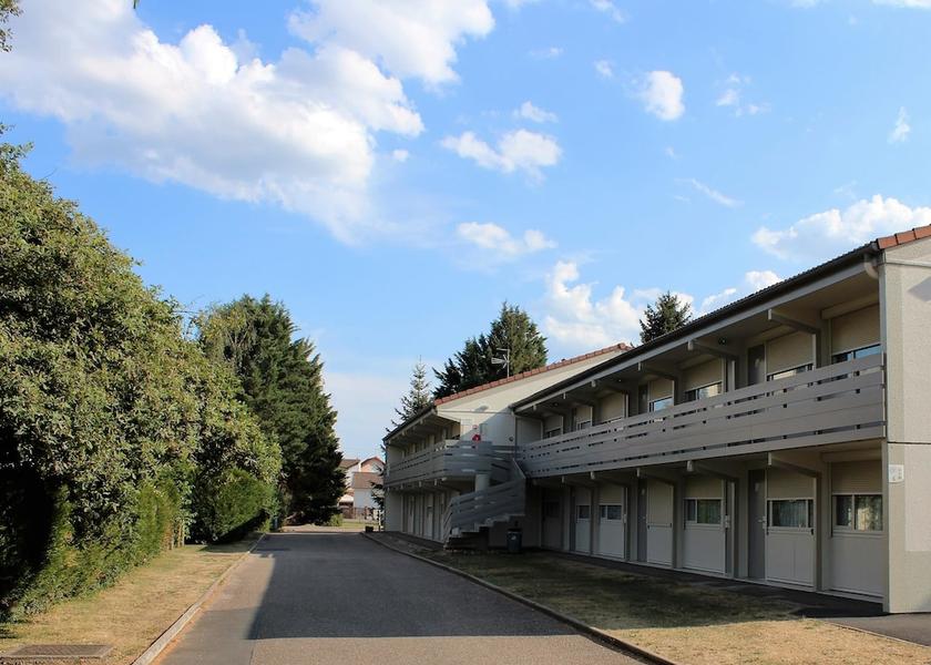 Auvergne-Rhone-Alpes Bellerive-sur-Allier Facade