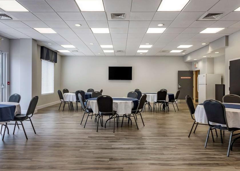 Ontario Sturgeon Falls Meeting Room