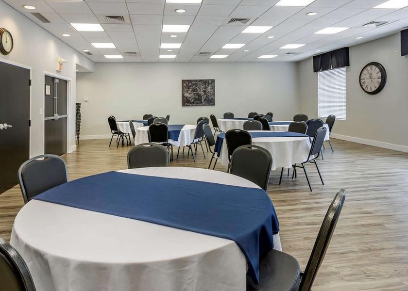 Ontario Sturgeon Falls Meeting Room