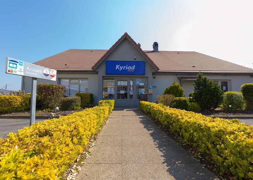 Ile-de-France Chaumontel Exterior Detail