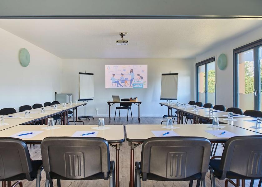 Grand Est Saint-Dizier Meeting Room