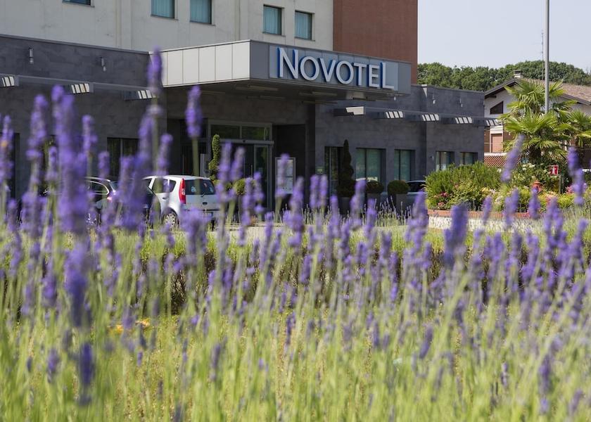 Lombardy Cardano Al Campo Facade