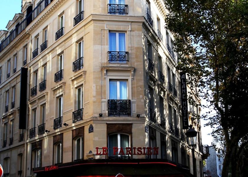 Île-de-France Paris Front of property