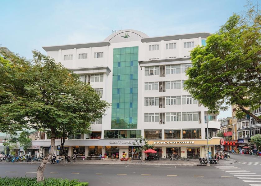 Ho Chi Minh Municipality Ho Chi Minh City Front of property