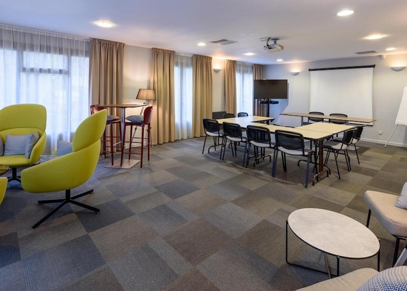Occitanie Cahors Meeting facility