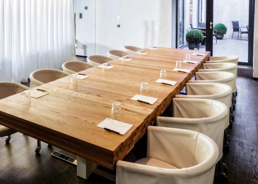 Southern Peninsula Reykjavik Meeting Room