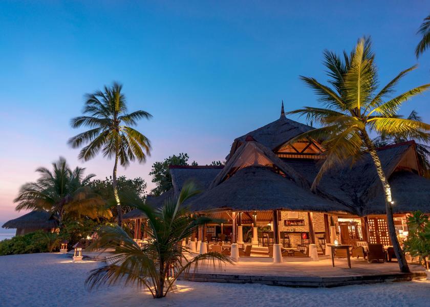 Kaafu Atoll Vabbinfaru exterior view