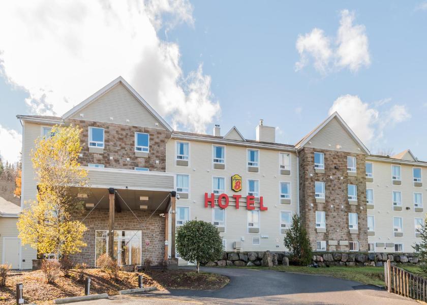 Quebec Sainte-Agathe-des-Monts Hotel Exterior