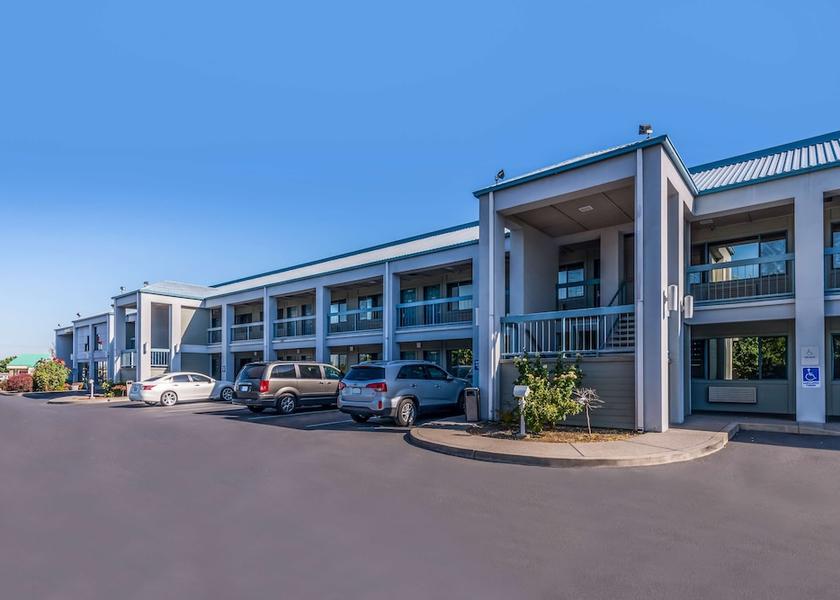 Oregon Phoenix Exterior