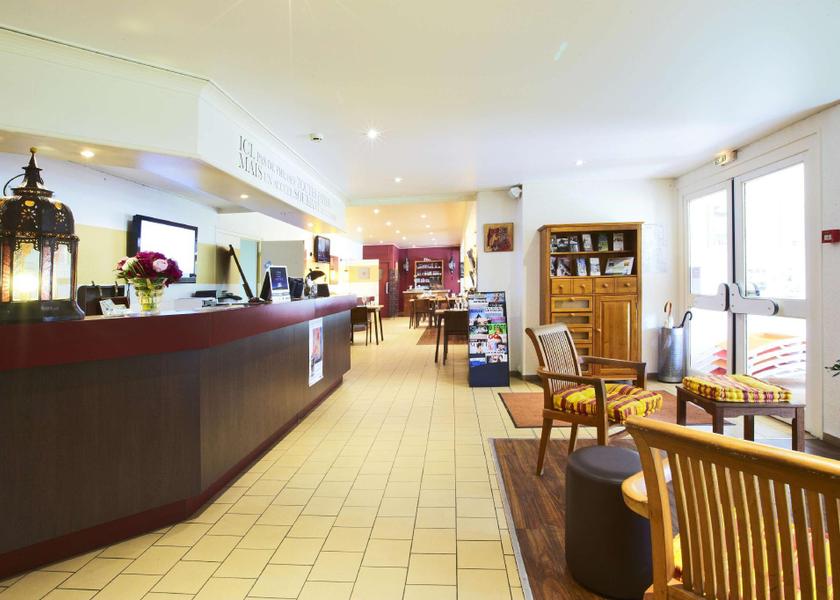 Normandy Mont-Saint-Aignan lobby