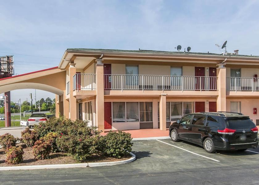 Georgia Marietta Exterior Detail