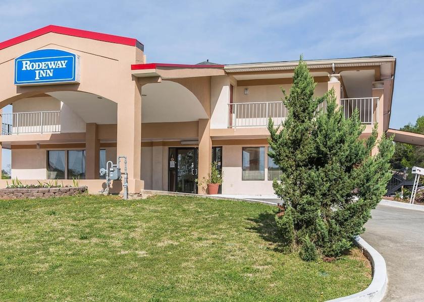 Georgia Marietta Exterior Detail