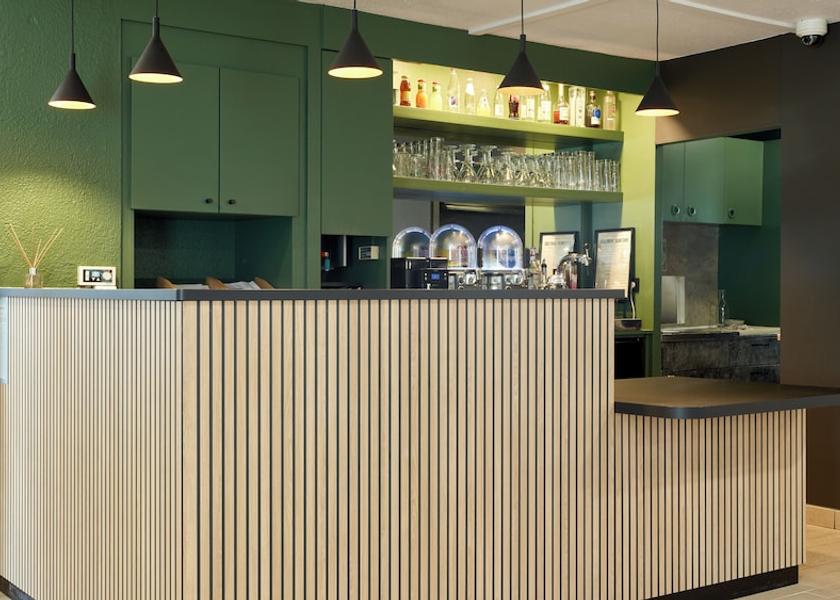 Ile-de-France Epone Reception