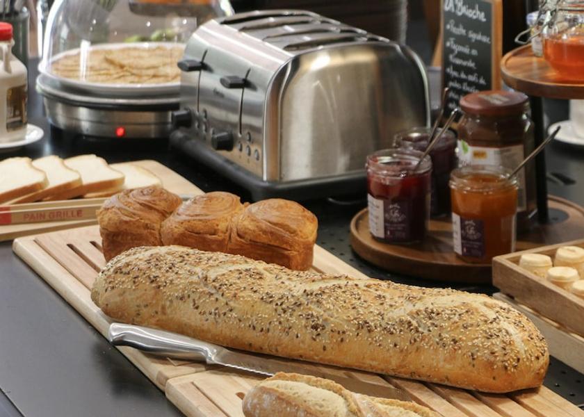 Ile-de-France Epone Breakfast Area