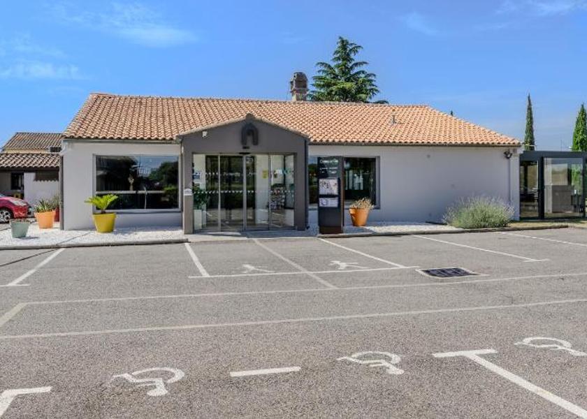 Provence-Alpes-Côte d'Azur Bollene Exterior view