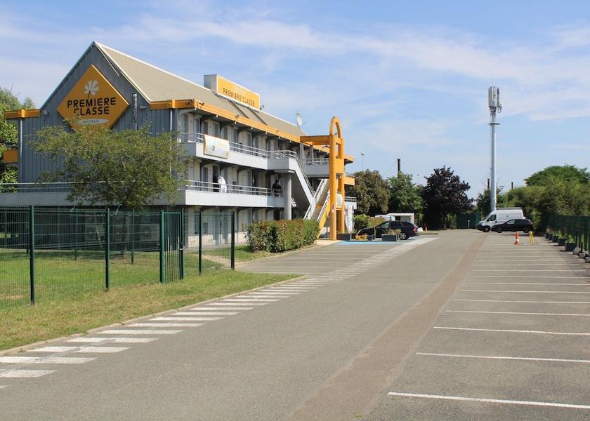 Ile-de-France Elancourt Exterior Detail
