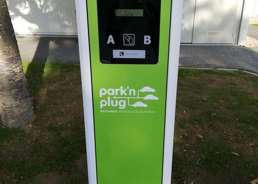 Auvergne-Rhone-Alpes Saint-Victor Exterior Detail