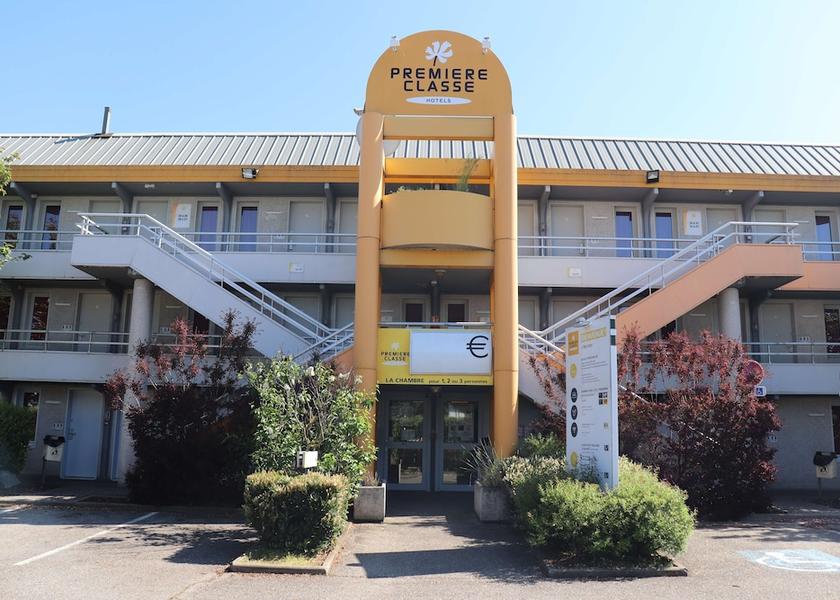 Auvergne-Rhône-Alpes Decines-Charpieu Exterior
