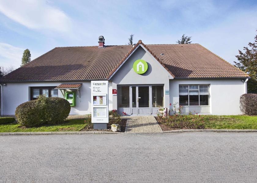 Auvergne-Rhone-Alpes Chanas exterior view