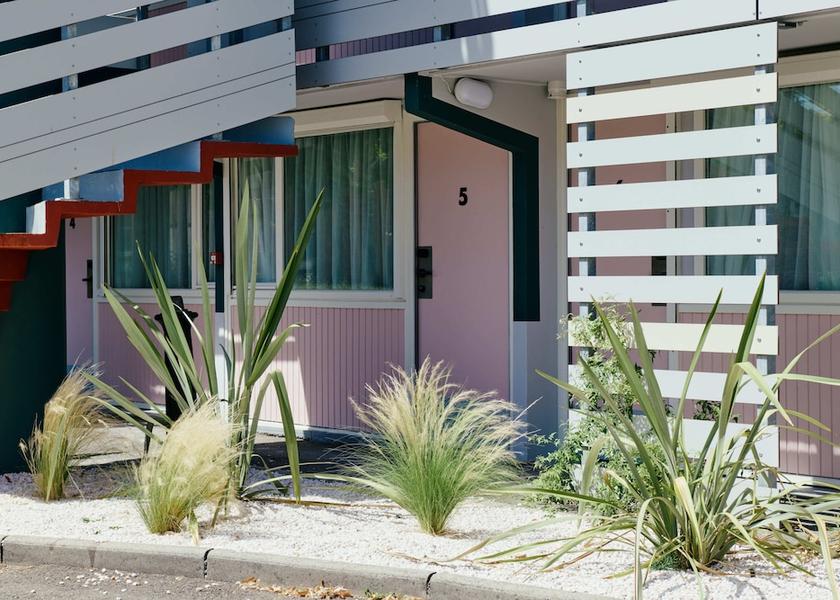 Ile-de-France Voisins-le-Bretonneux Facade