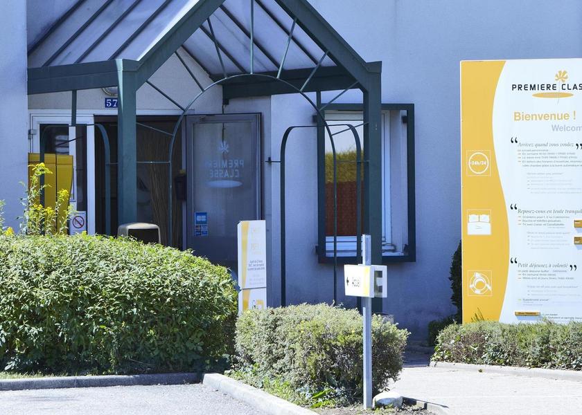 Auvergne-Rhone-Alpes Saint-Genis-Pouilly entrance