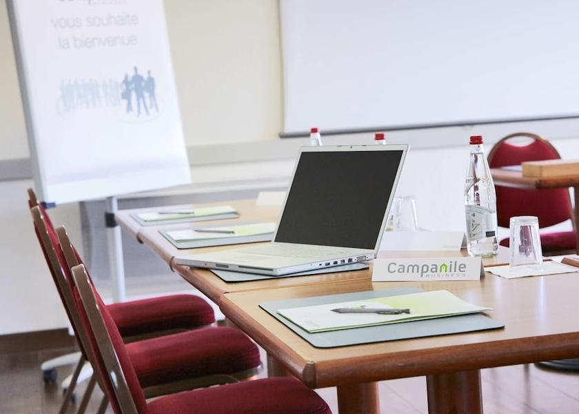 Centre-Loire Valley La Chapelle-Saint-Mesmin Meeting Room