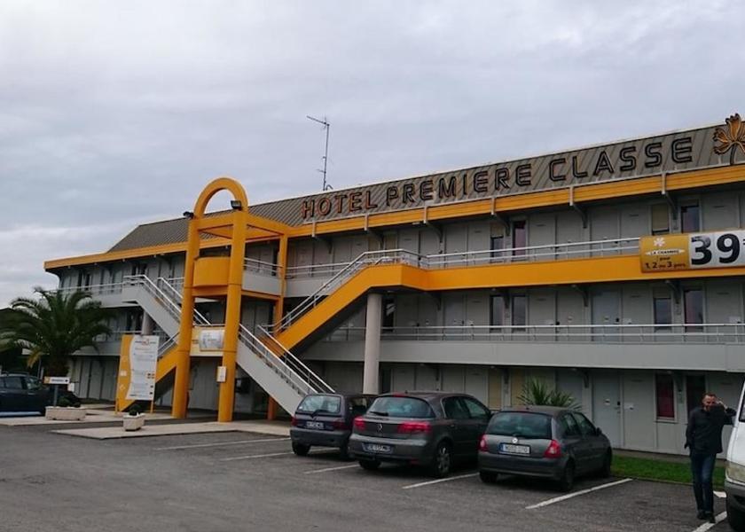 Nouvelle-Aquitaine Eysines Facade