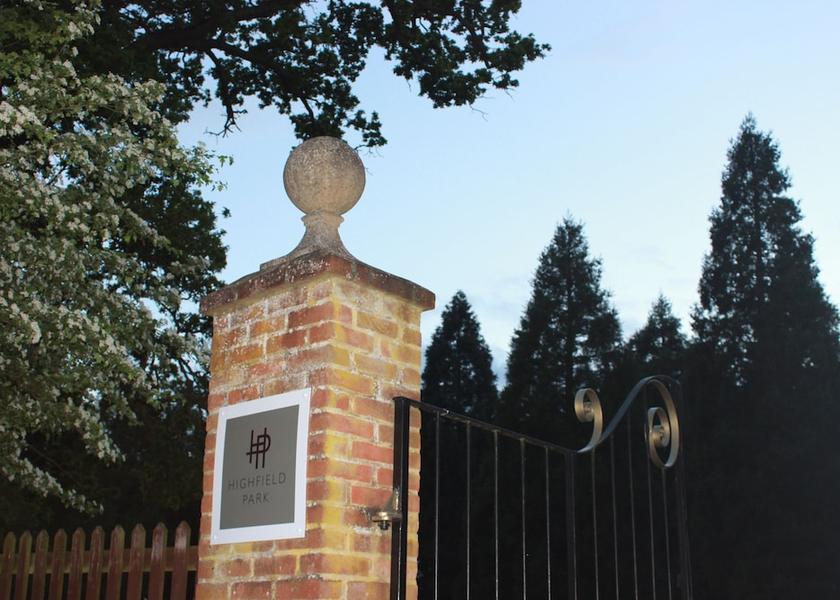 England Hook Entrance