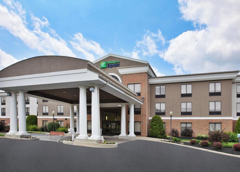 Ohio Kent Exterior Detail