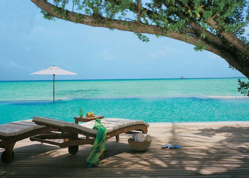 Kaafu Atoll Emboodhu Finolhu Exterior Detail