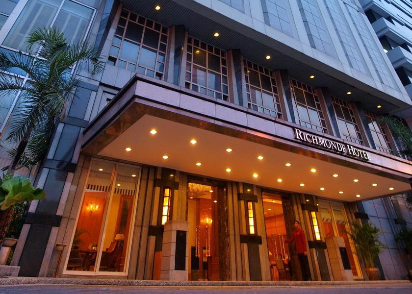  Pasig Hotel Exterior