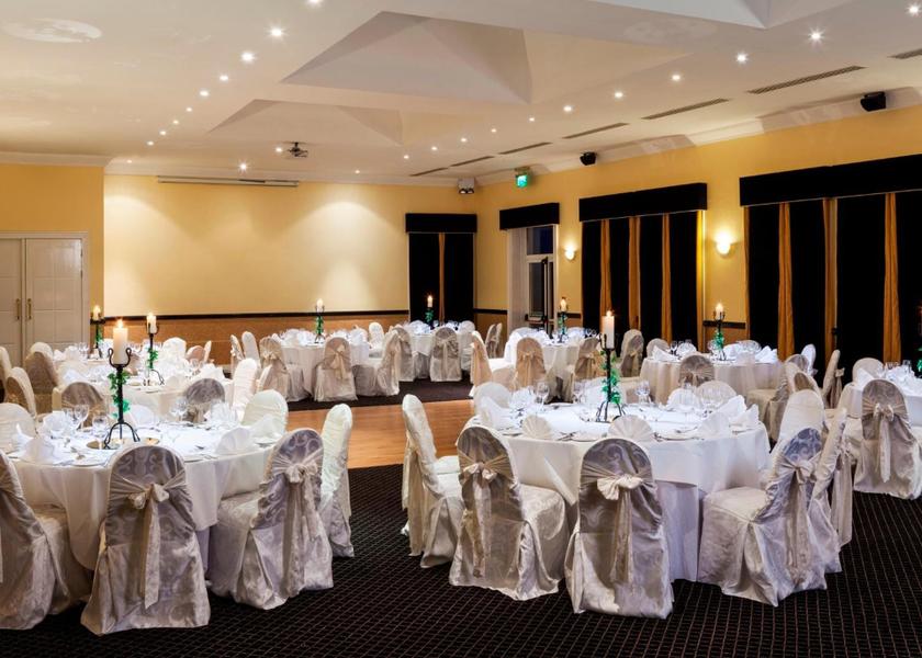 Clare (county) Shannon banquet hall