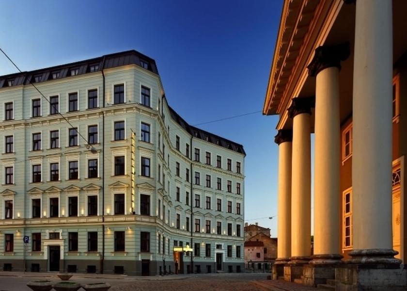  Riga Exterior Detail