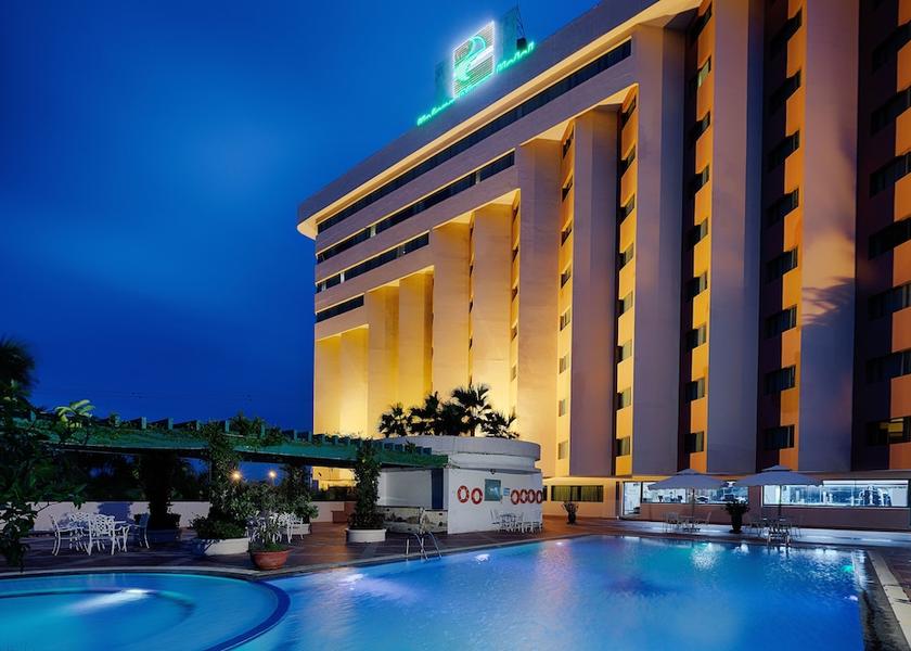 Quang Ninh Halong Pool