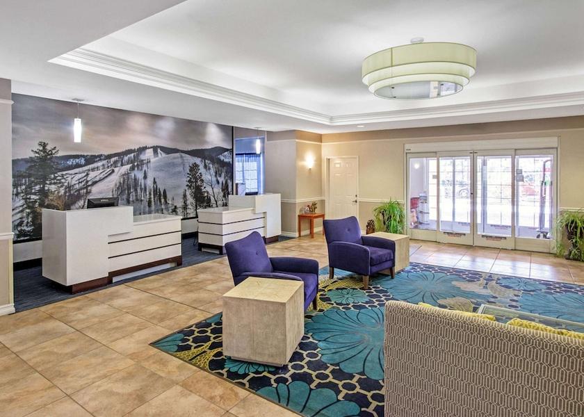 New Mexico Ruidoso Downs Lobby