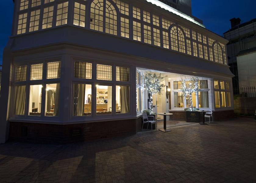 England Royal Tunbridge Wells Facade