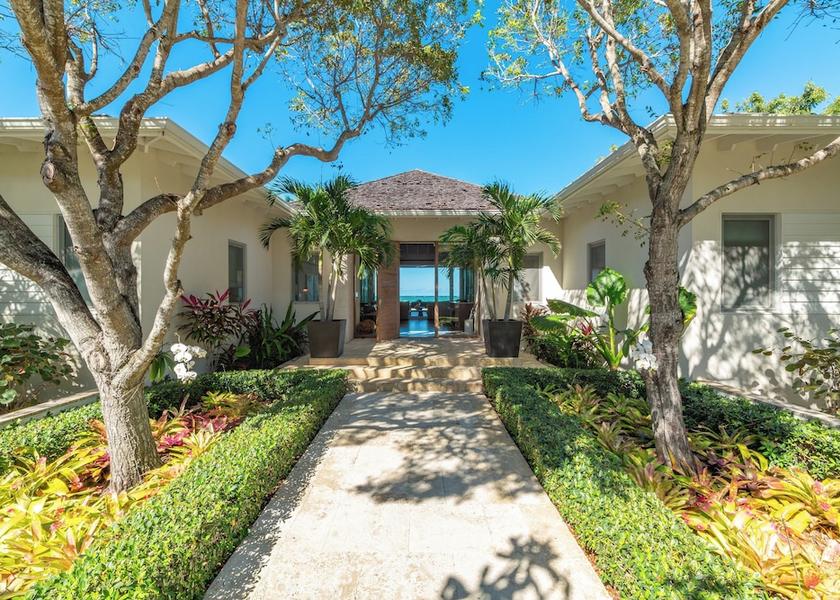  Providenciales Exterior Detail