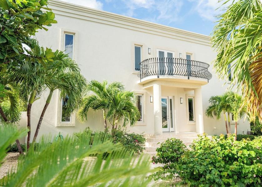  Providenciales Exterior Detail