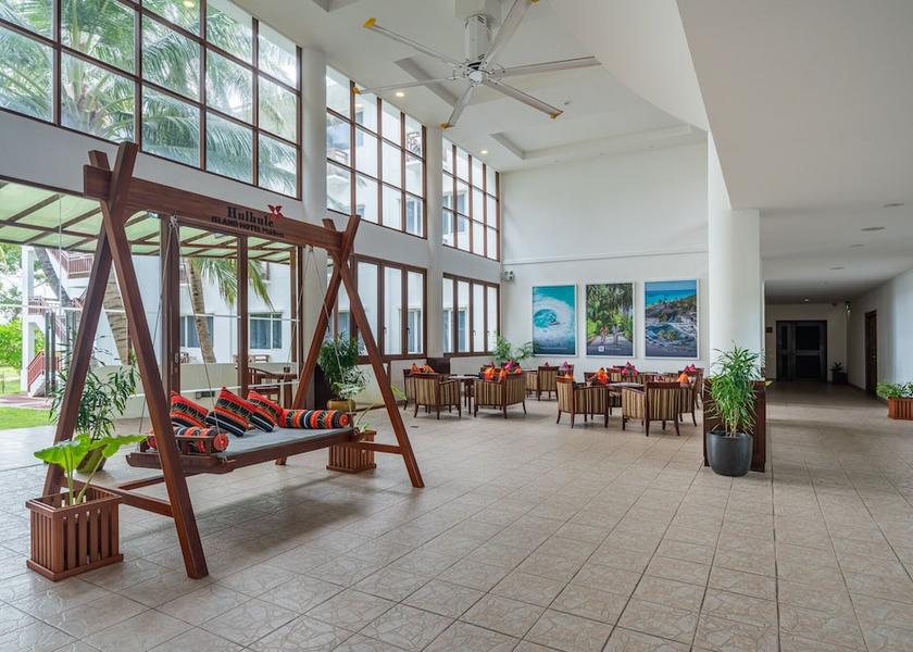 Kaafu Atoll Hulhule Lobby