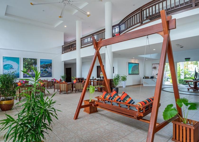 Kaafu Atoll Hulhule Lobby