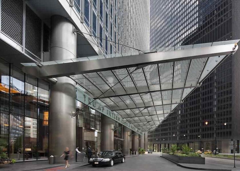 Illinois Chicago Entrance